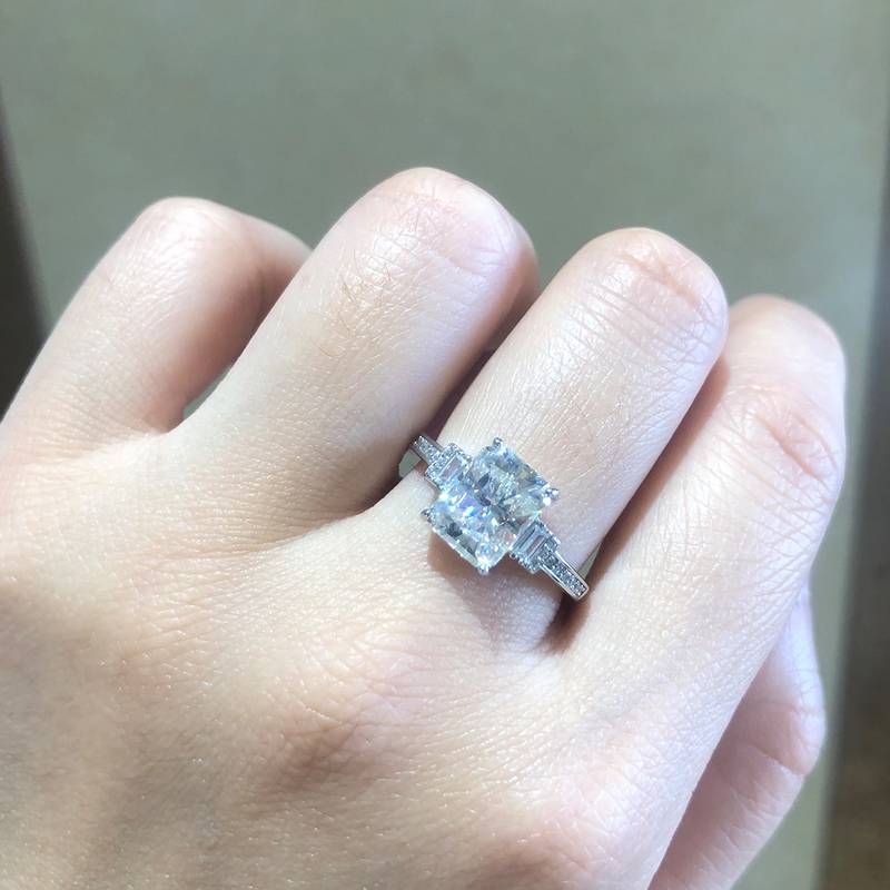 三石款方钻Women's RingS925银镀白金定制选款主石Moissanite3.0ct/副石高碳钻